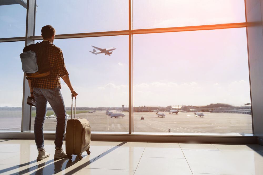 El modelo low cost ha revolucionado la industria aeronáutica al permitir que viajar en avión esté al alcance de más personas. (Foto: Shutterstock)