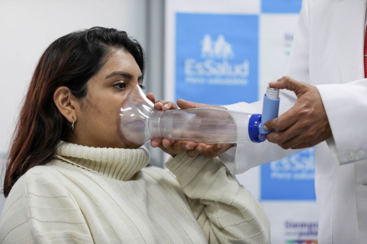 Han aumentado las enfermedades respiratorias en 33% en el país, según EsSalud