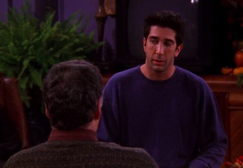 En este episodio Ross debe hacer una confesión a sus padres para que ellos confíen en Chandler y así le permitan salir con Mónica. (Foto: HBO Max)
