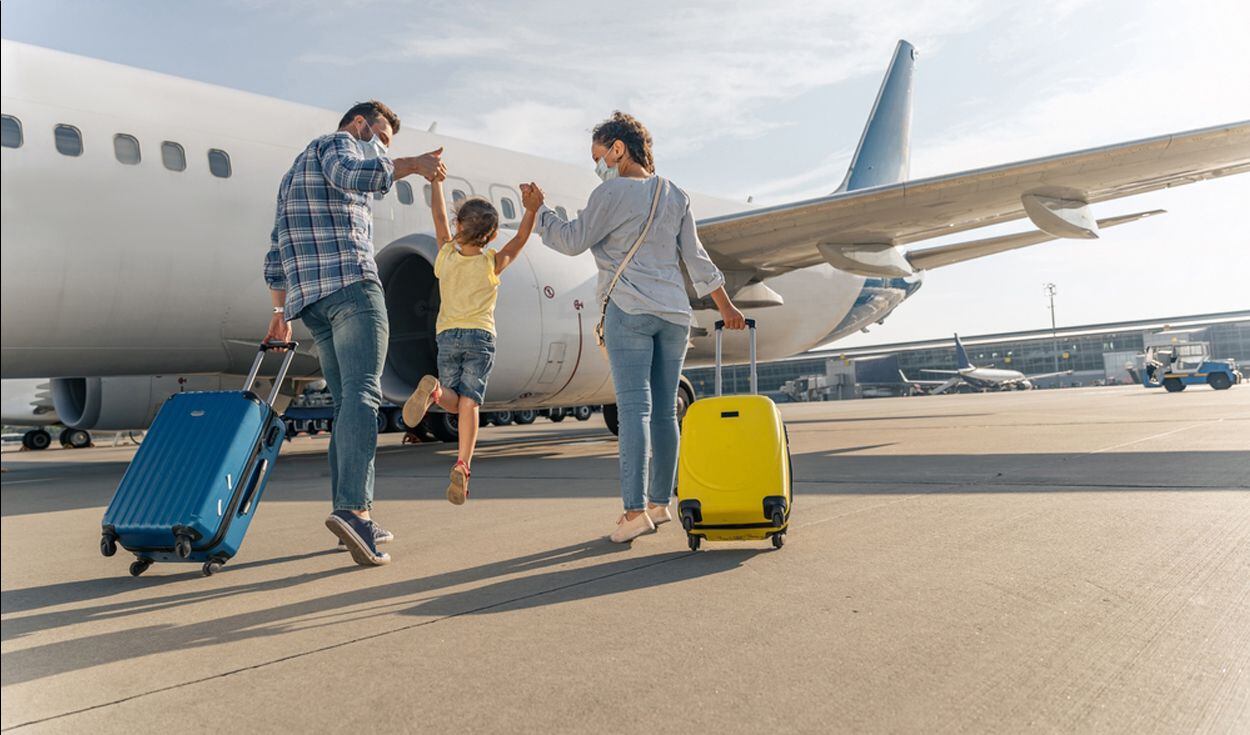 El modelo low cost ha revolucionado la industria aeronáutica al permitir que viajar en avión esté al alcance de más personas. (Foto: Shutterstock)